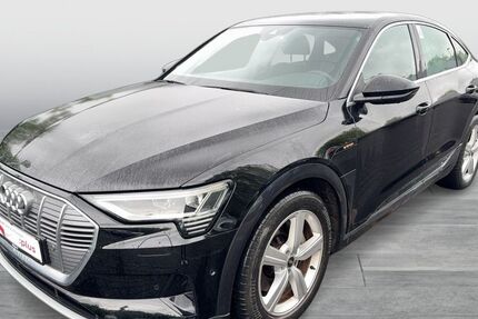 Audi e-tron 26.800 km 34.911 &euro; Dortmund 44143