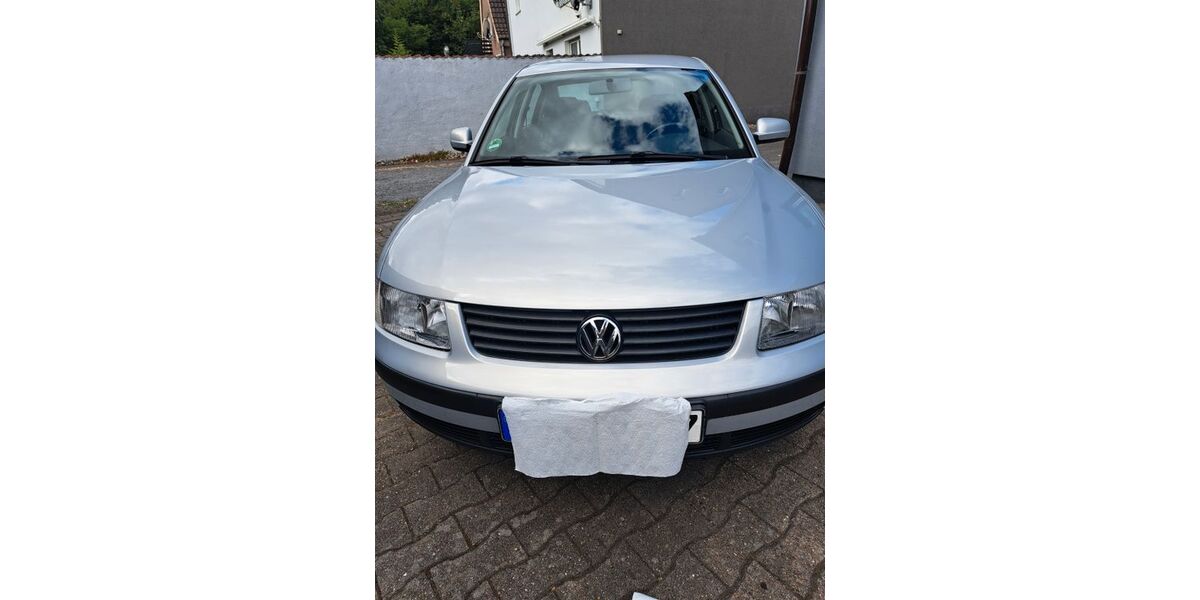VW Passat 186.600 km 3.950 &euro; HAMM 59077