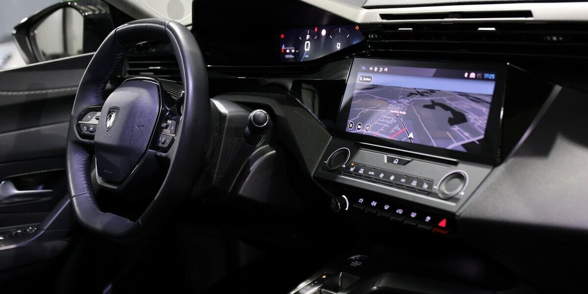 Peugeot 308 SW 130 BLUE-HDI ACTIVE PACK / I-COCKPIT, LED 130.000 km 15.555 &euro; Hamm 59077