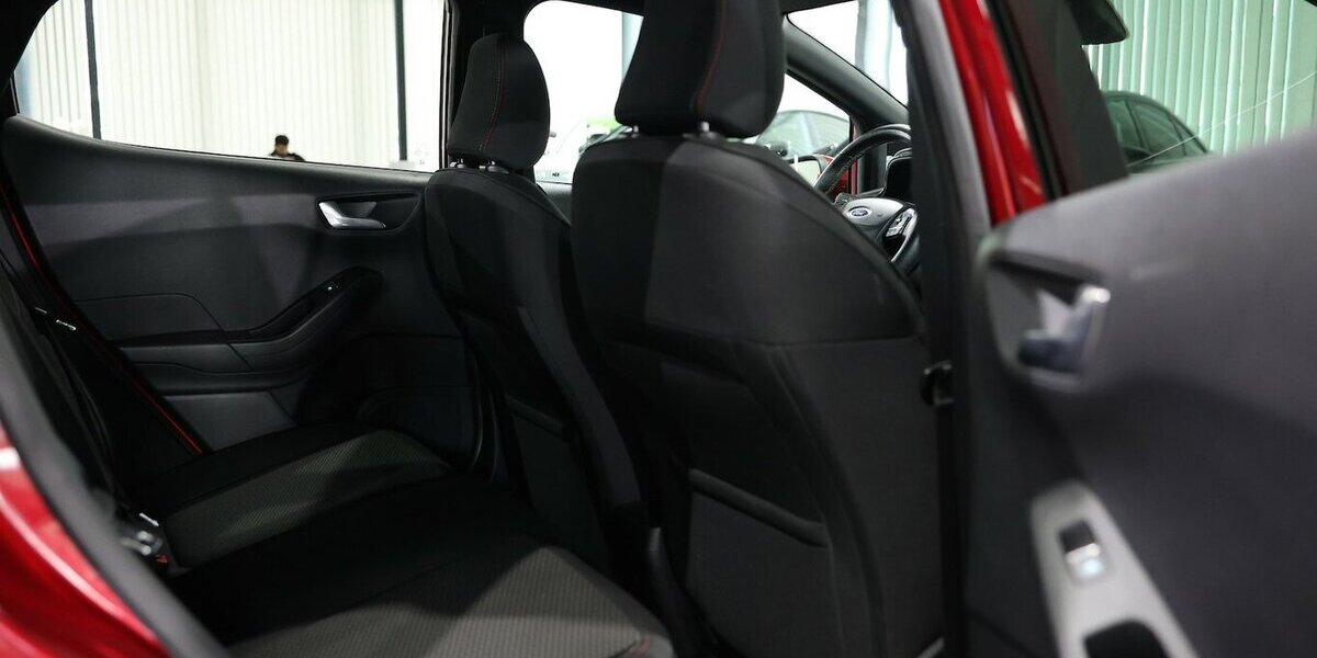 Ford Fiesta 1.0 EB ST-LINE SPORT / LED / NAVI+APPLE 89.000 km 12.444 &euro; Hamm 59077