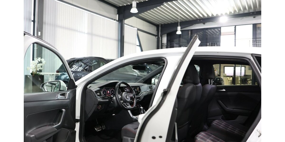 VW Polo GTI 2.0 TSI DSG BEATS WHITE / LED, AID, ACC 139.000 km 14.991 &euro; Hamm 59077