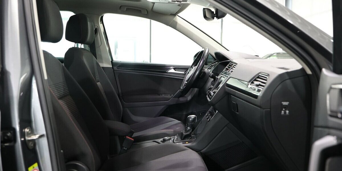 VW Tiguan 2.0 TSI DSG 4M SOUND / PANORAMA / LED 128.000 km 18.111 &euro; Hamm 59077