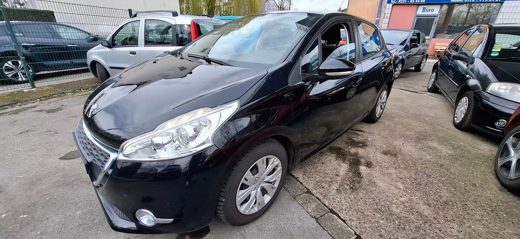 Peugeot 208 166.900 km 3.990 &euro; Dortmund 44339
