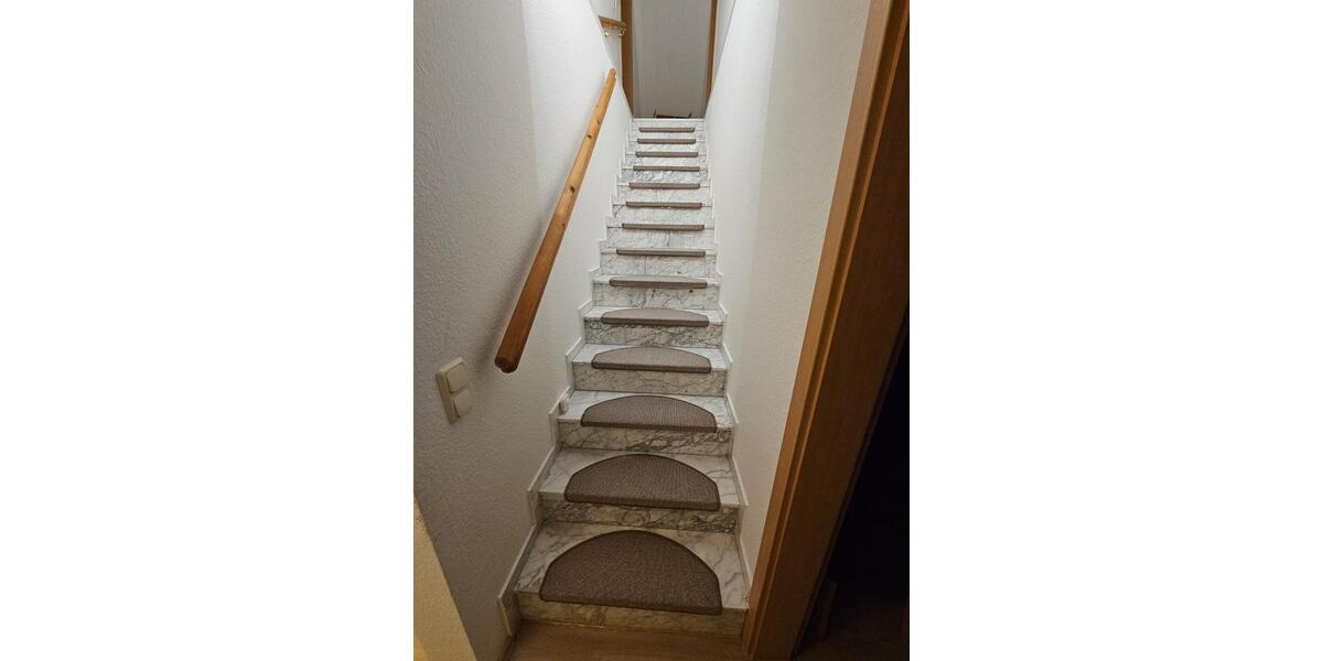 Dachgeschoßwohnung Lünen Alstedde - 4 Zimmer, 80 m&sup2;, 590&euro; | Angebot:26549535