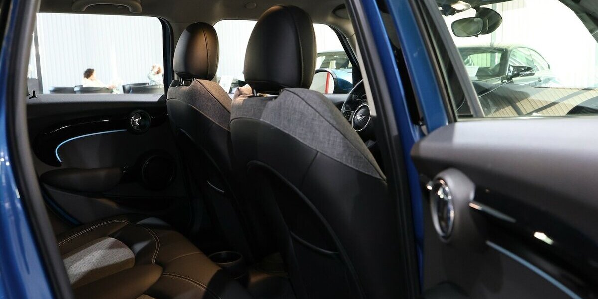 Mini ONE CLASSIC-TRIM / LED / LEDER / NAVI+APPLE 60.000 km 18.111 &euro; Hamm 59077