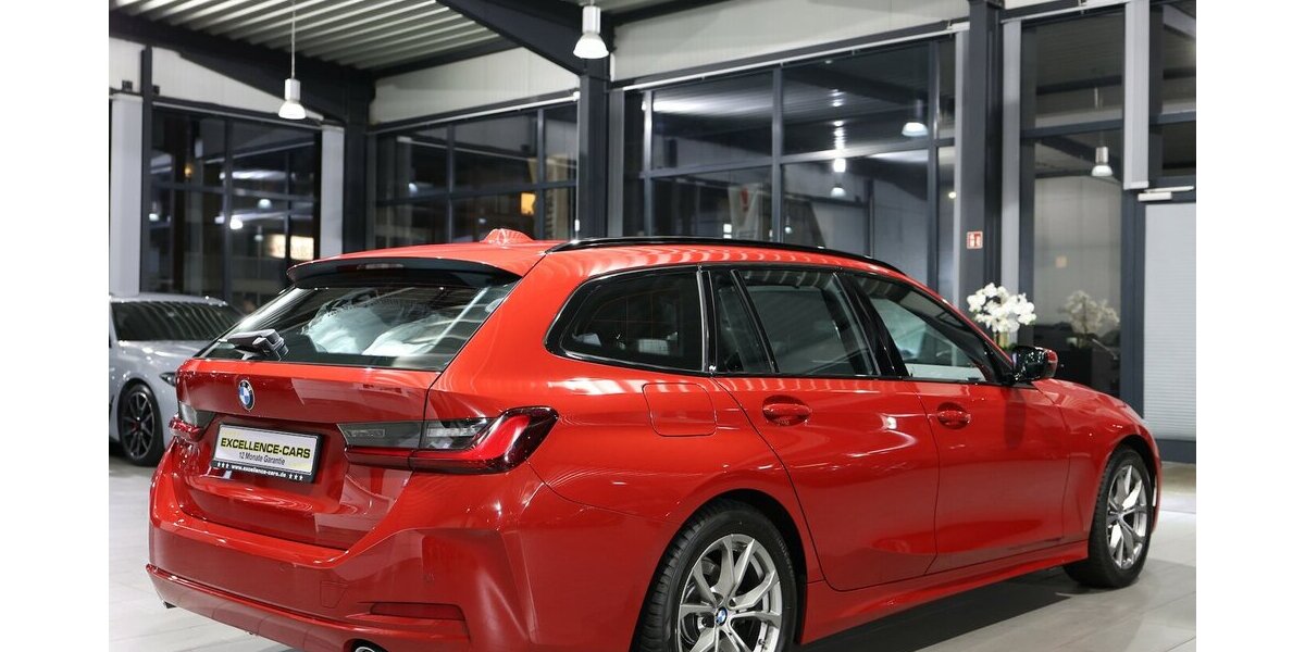 BMW 318d Touring SHADOW SPORT MELBOURNEROT-METALLIC 73.000 km 25.777 &euro; Hamm 59077