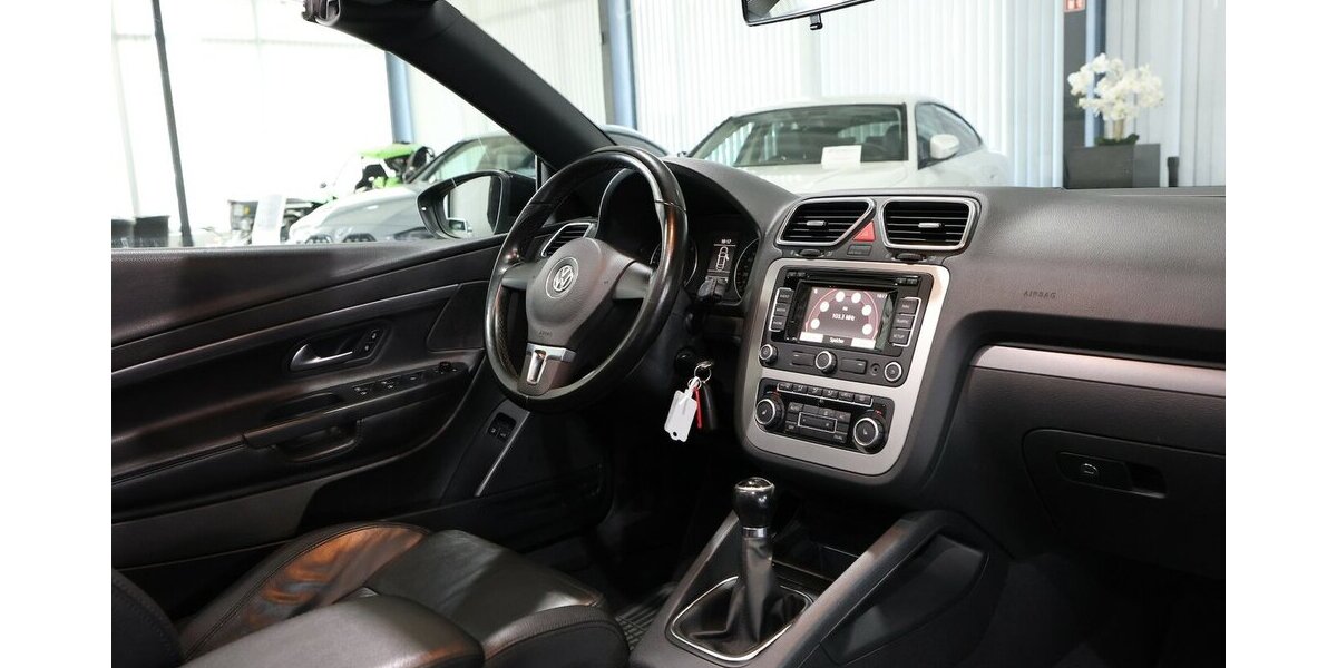VW Eos 2.0 TDI EDITION 2010 / XENON / LEDER / NAVI+ 150.000 km 8.900 &euro; Hamm 59077