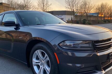 Dodge Charger 47.000 km 18.999 &euro; Hamm 59077