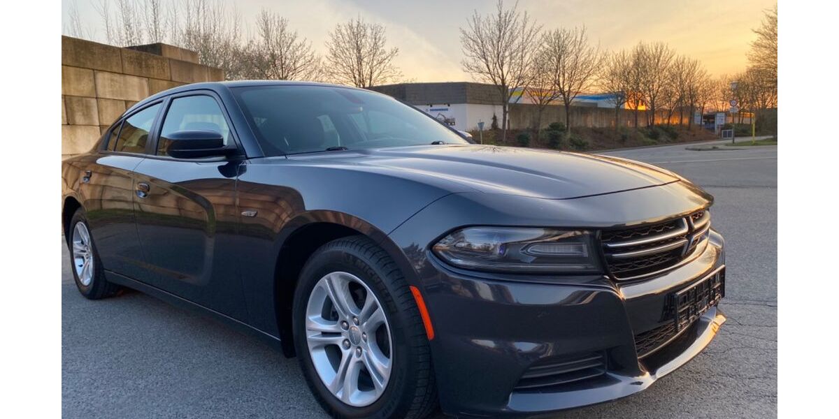 Dodge Charger 47.000 km 18.999 &euro; Hamm 59077