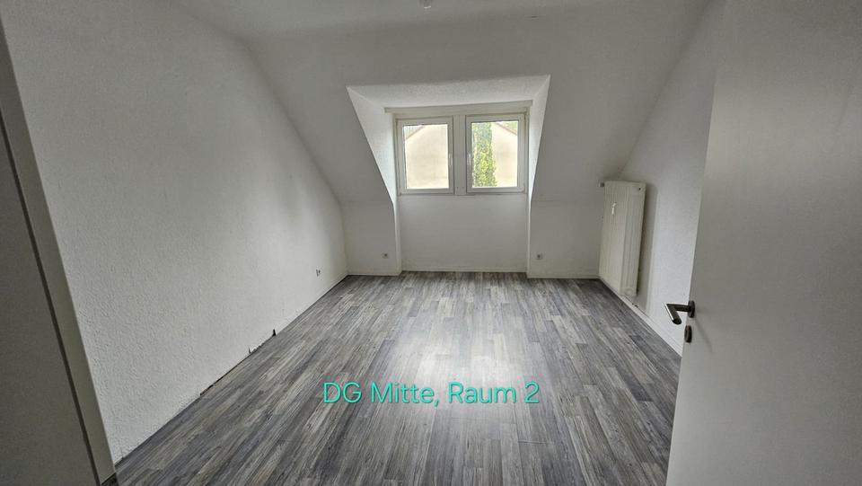 Dachgeschoßwohnung Dortmund Hombruch - 3 Zimmer, 65 m&sup2;, 680&euro; | Angebot:25439704