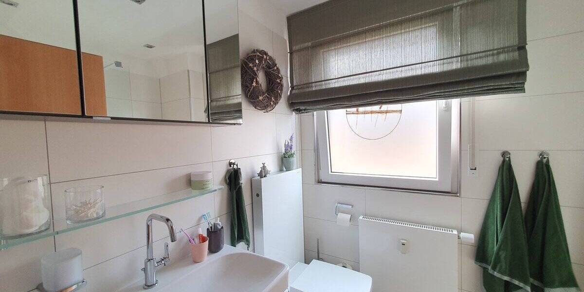 Etagenwohnung Ahlen Innenstadt - 3 Zimmer, 92 m&sup2;, 230.000&euro; | Angebot:25745412