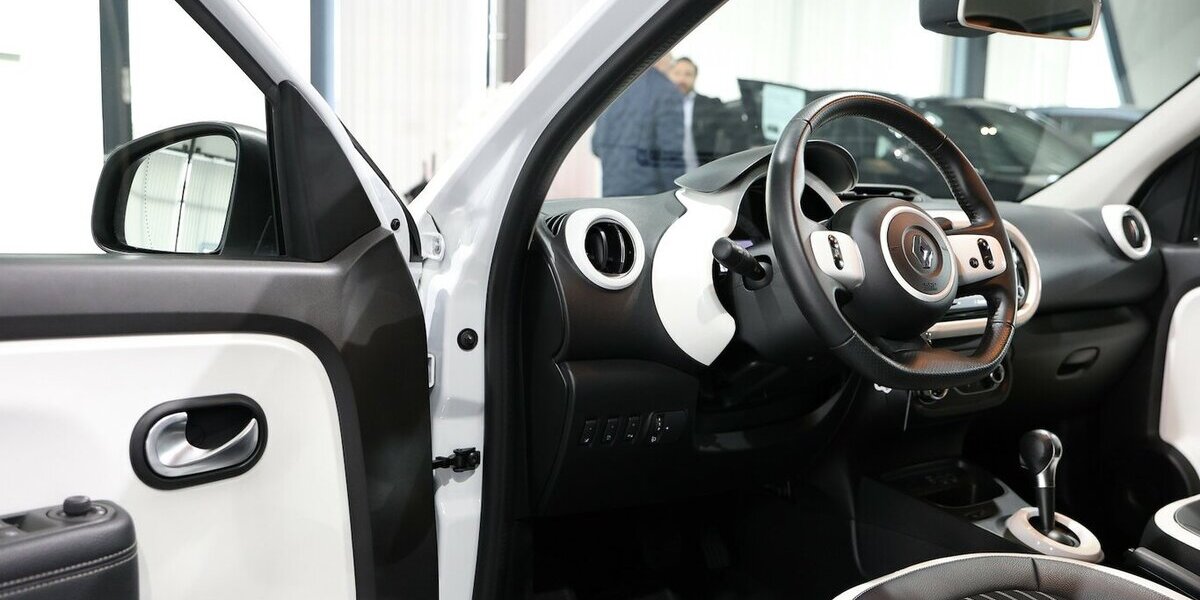 Renault Twingo INTENS ELECTRIC SPURHALTE, LEDER, KAMERA 12.000 km 13.400 &euro; Hamm 59077