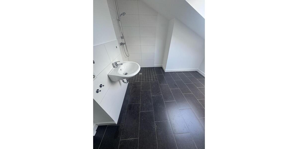 Dachgeschoßwohnung Kamen - 3 Zimmer, 74 m&sup2;, 710&euro; | Angebot:26296388