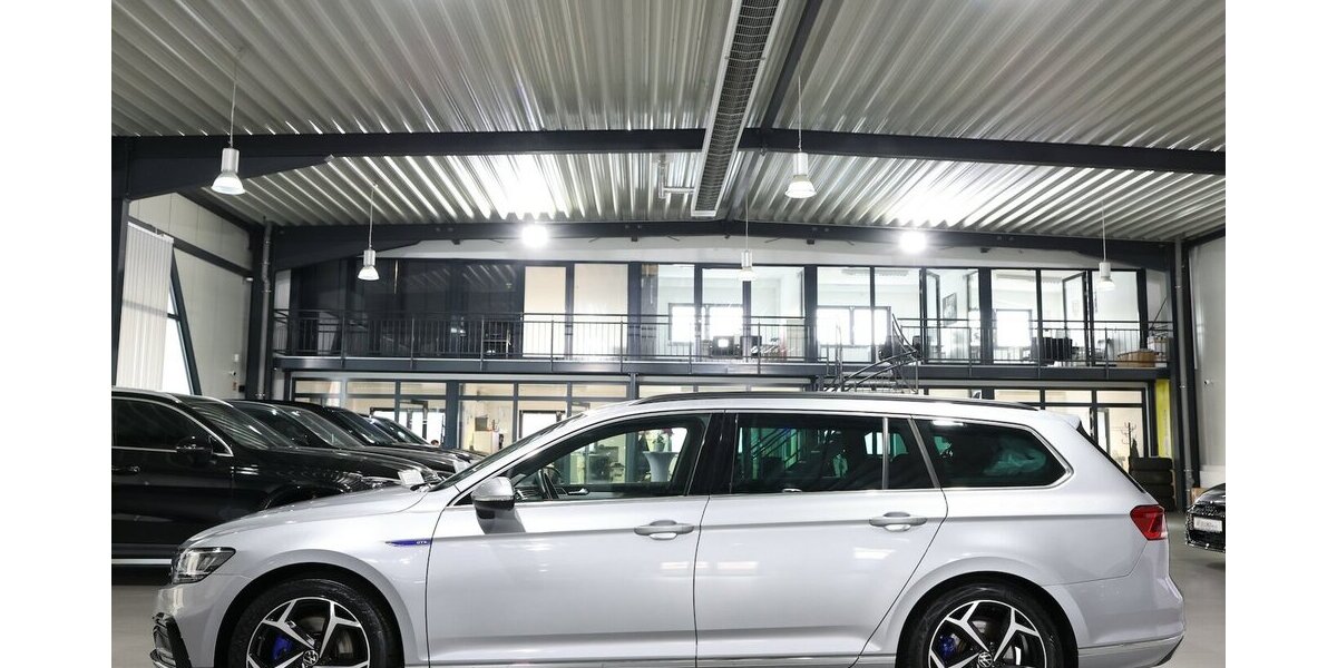 VW Passat Variant GTE DSG IQ BUSINESS R-LINE SPORT 86.000 km 24.600 &euro; Hamm 59077