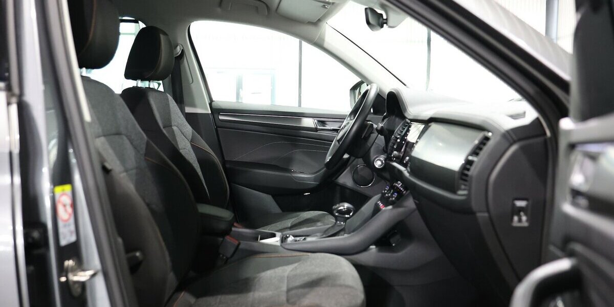 Skoda Kodiaq 2.0 TDI DSG 4x4 CLEVER / 7-SITZER, MATRIX 135.000 km 28.777 &euro; Hamm 59077