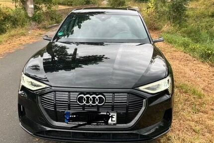 Audi e-tron 93.200 km 19.500 &euro; Dortmund 44139