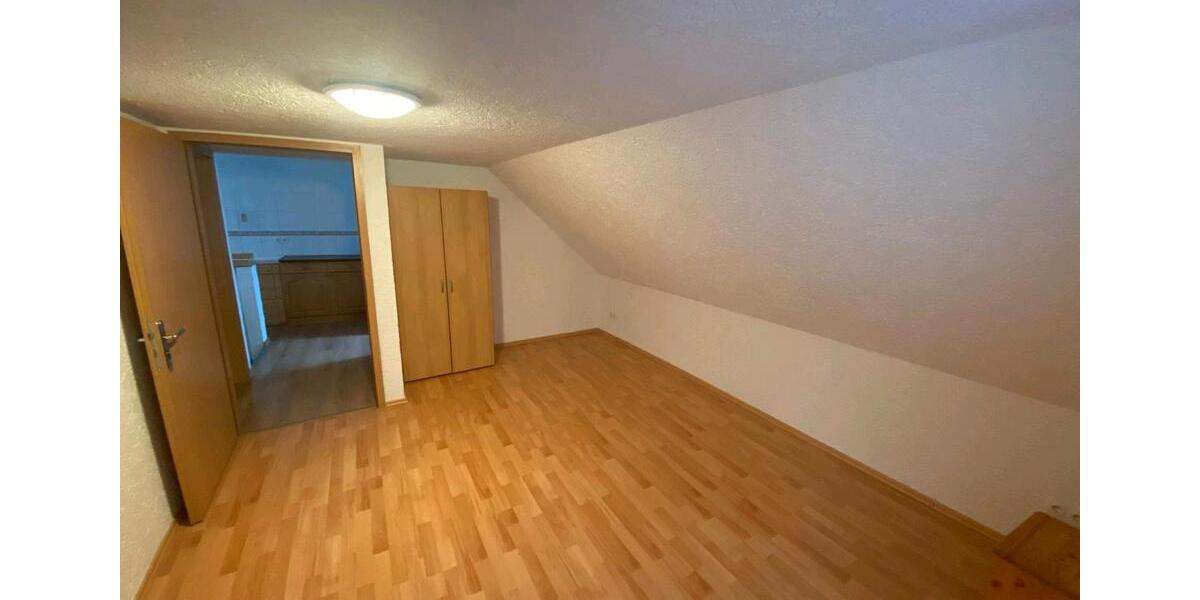 Dachgeschoßwohnung Iserlohn - 1 Zimmer, 48 m&sup2;, 550&euro; | Angebot:24850407