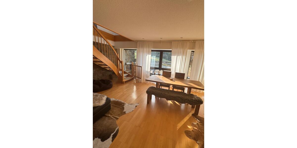 Etagenwohnung Schwerte - 2 Zimmer, 120 m&sup2;, 90&euro; | Angebot:25297094