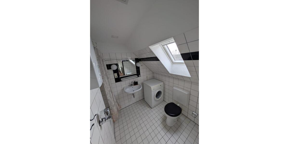 Dachgeschoßwohnung Castrop-Rauxel Becklem - 1 Zimmer, 25 m&sup2;, 250&euro; | Angebot:25972348