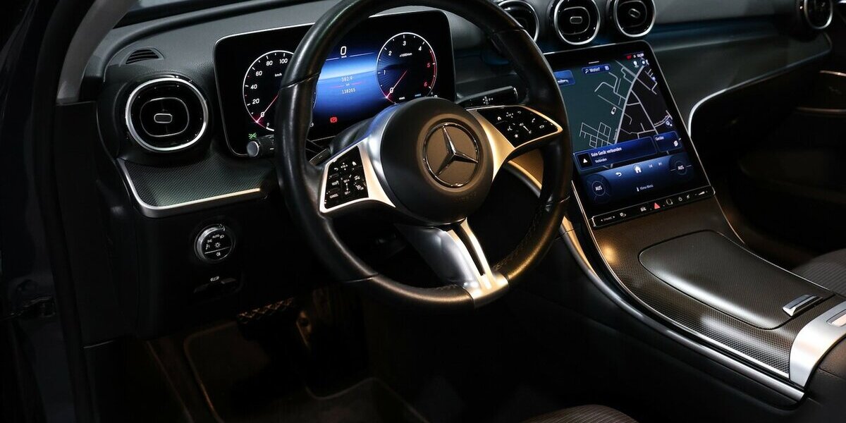 Mercedes-Benz C 200 d T BUSINESS MATRIX, WIDESCREEN, DISTRONIC 138.000 km 25.555 &euro; Hamm 59077