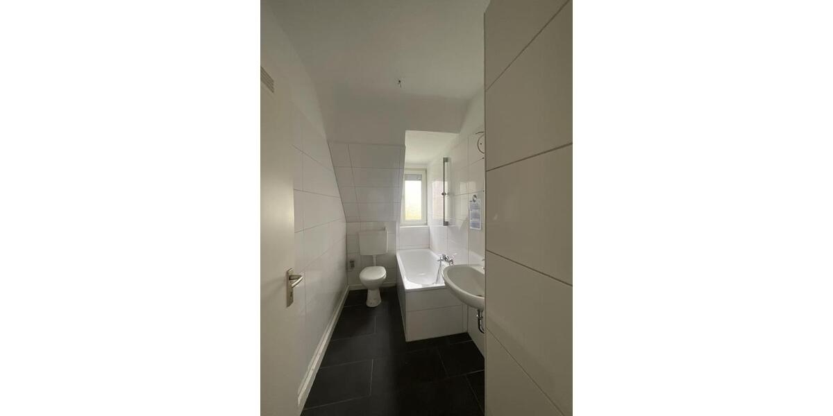 Dachgeschoßwohnung Iserlohn Letmathe - 4 Zimmer, 85 m&sup2;, 719&euro; | Angebot:26008883