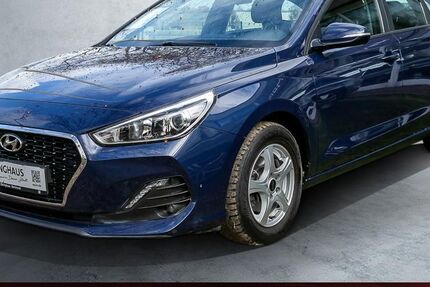 Hyundai i30 73.497 km 11.890 &euro; Dortmund 44149