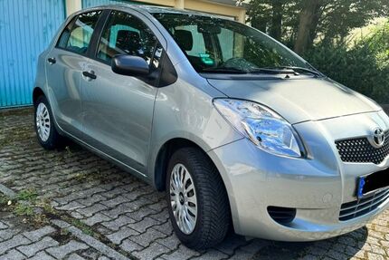 Toyota Yaris 146.000 km 3.800 &euro; Hagen 58119