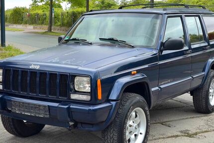 Jeep Cherokee 252.000 km 4.999 &euro; Ahlen 59229