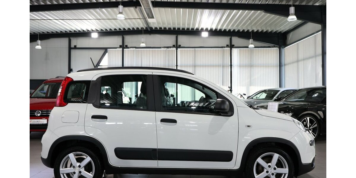 Fiat Panda 1.0 Mild-Hybrid CITY LIFE WHITE / SHZ, PDC 32.000 km 11.444 &euro; Hamm 59077