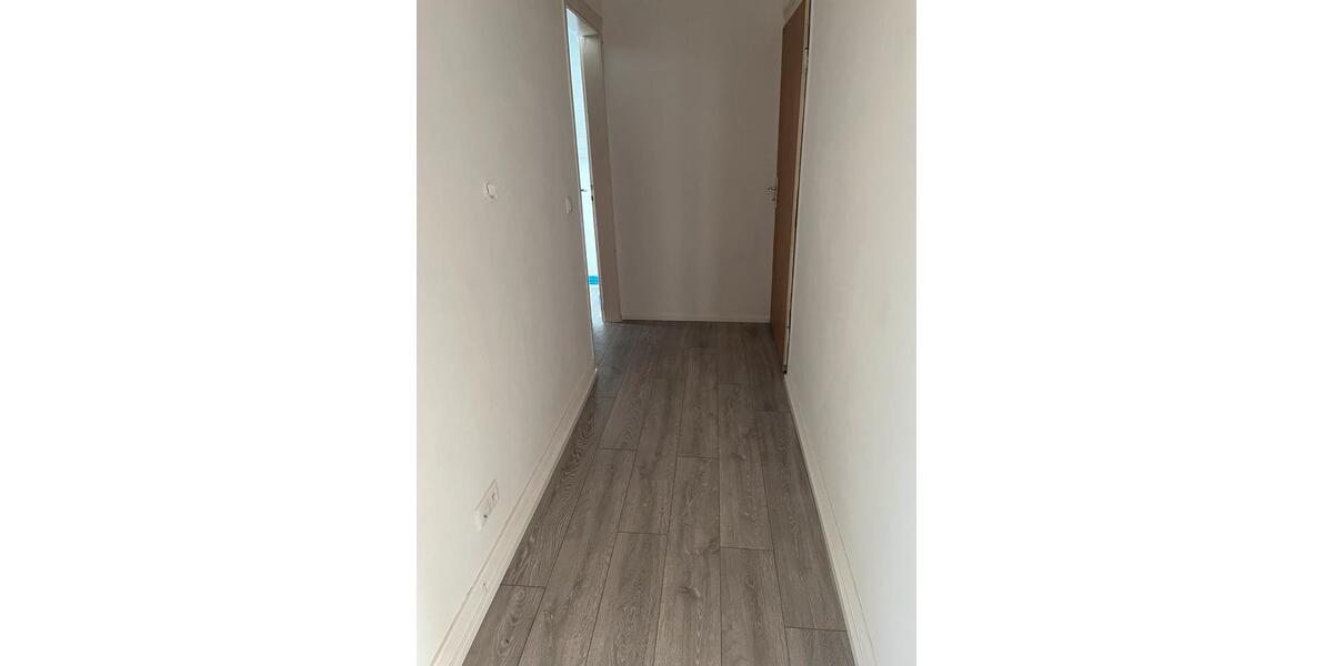 Dachgeschoßwohnung Hagen Hagen-Mitte - 5 Zimmer, 110 m&sup2;, 750&euro; | Angebot:25919992