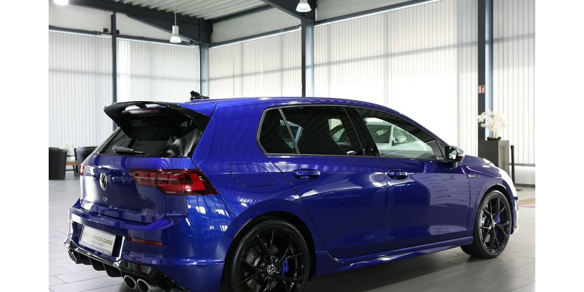 VW Golf VIII 2.0 TSI DSG 4M R-PERFROMANCE BLACK STY 40.000 km 36.777 &euro; Hamm 59077