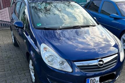 Opel Corsa 108.000 km 2.750 &euro; Dortmund 44379