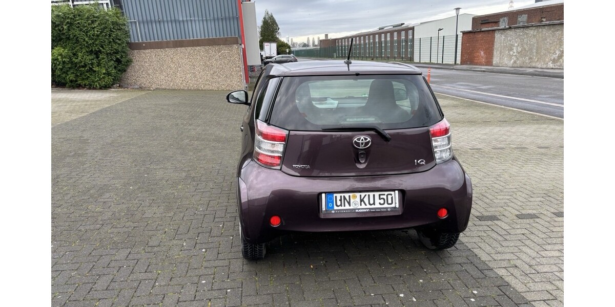 Toyota I Q 143.300 km 3.200 &euro; Holzwickede 59439