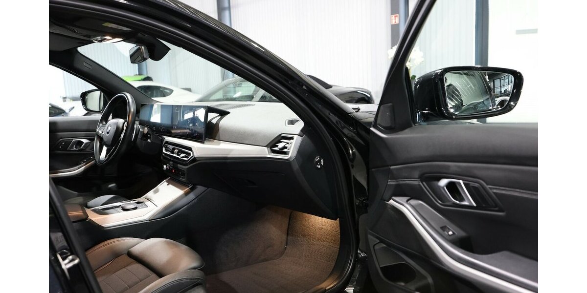 BMW 318d Touring SHADOW SPORT CURVED+NAVI,LEDER,LED 74.000 km 28.993 &euro; Hamm 59077