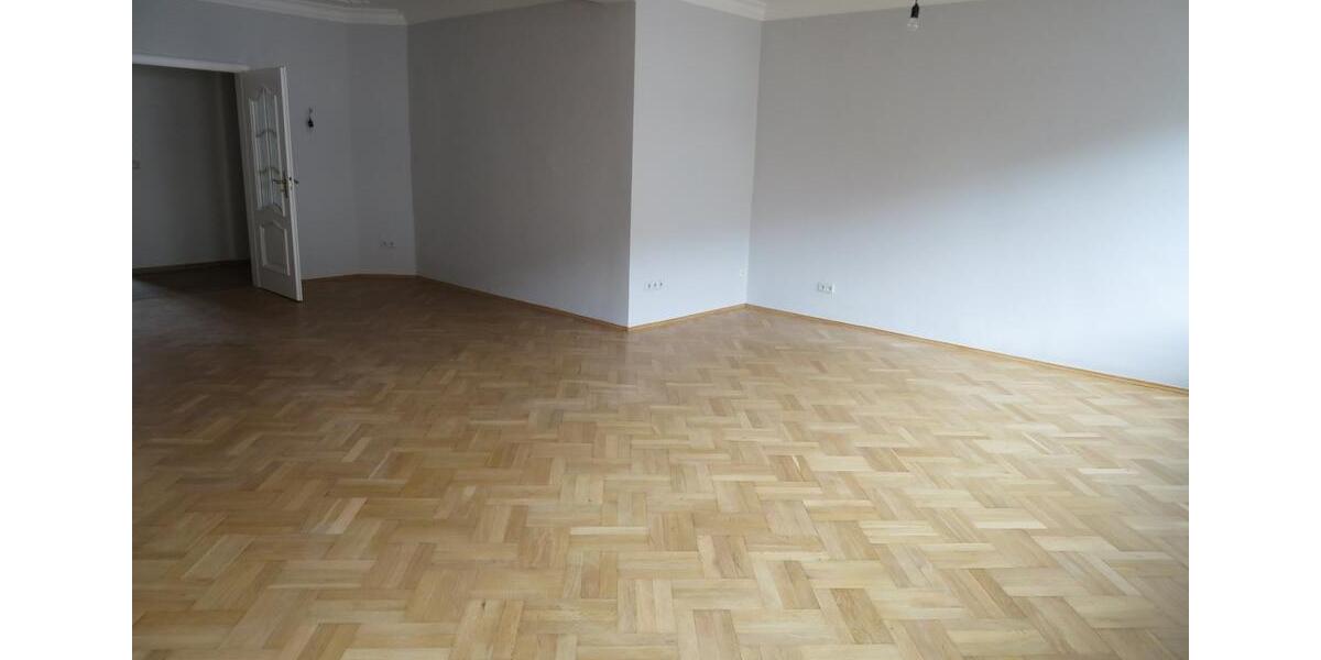Etagenwohnung Hagen - 2 Zimmer, 104 m&sup2;, 750&euro; | Angebot:25274274