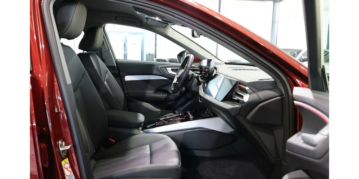 Audi A5 Avant TFSI TECH-PLUS / TOLLES FAHRZEUG / 11.000 km 40.444 &euro; Hamm 59077