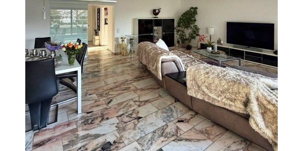 Etagenwohnung Dortmund Hombruch - 3 Zimmer, 100 m&sup2;, 1.250&euro; | Angebot:26826252