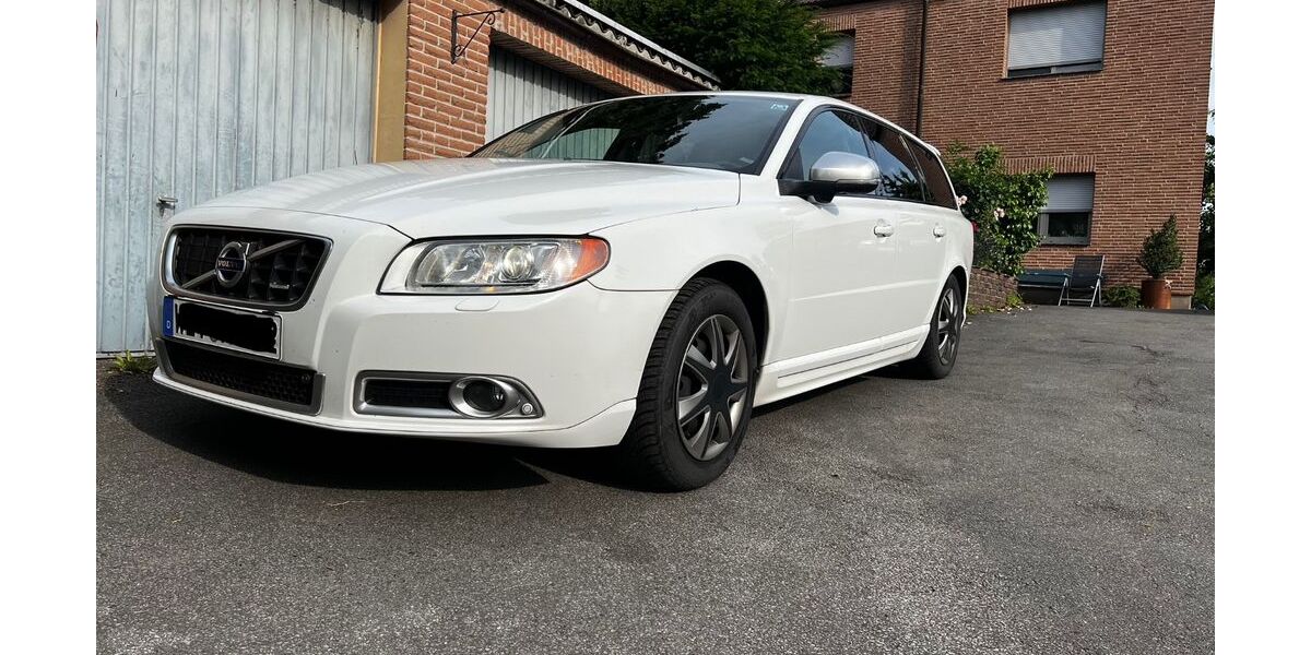 Volvo V70 179.000 km 9.900 &euro; Witten 58453