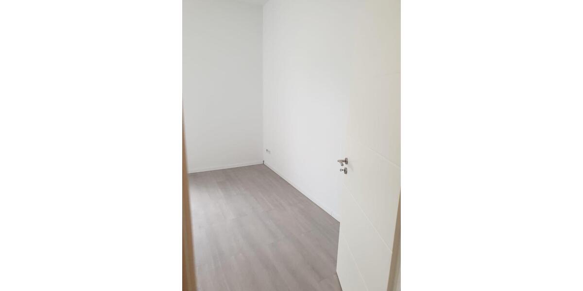 Erdgeschoßwohnung Dortmund Brackel - 6 Zimmer, 135 m&sup2;, 1.200&euro; | Angebot:22788276