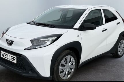 Toyota Aygo (X) 19.330 km 13.480 &euro; Hamm 59067