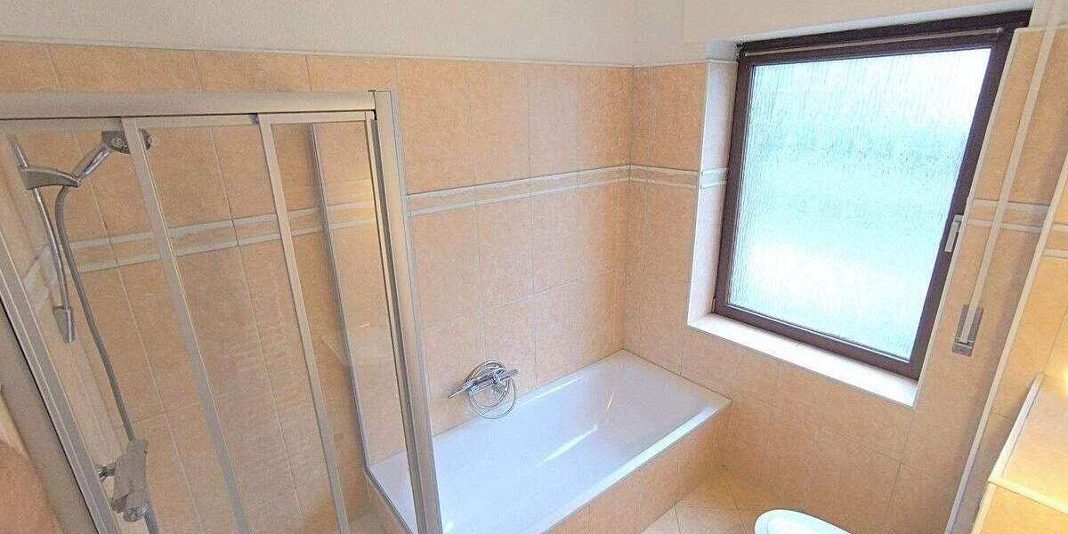 Etagenwohnung Schwerte Westhofen - 3 Zimmer, 107 m&sup2;, 1.150&euro; | Angebot:25784621