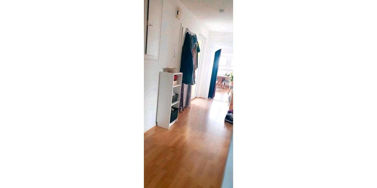 Dachgeschoßwohnung Holzwickede - 3 Zimmer, 80 m&sup2;, 420&euro; | Angebot:25974923