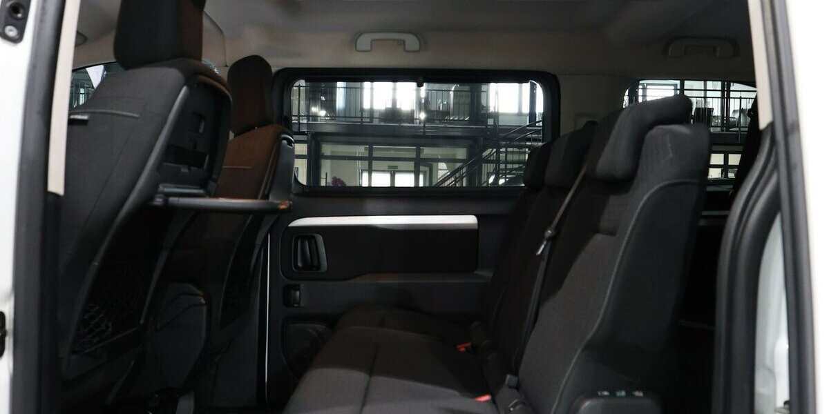 Opel Zafira Life 2.0 CDTI EDITION-M INNOVATION 8-SITZ 150.000 km 26.555 &euro; Hamm 59077