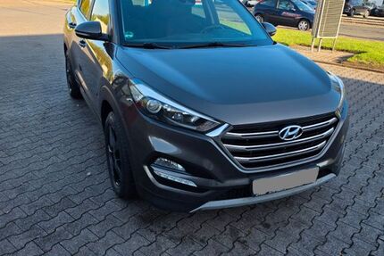 Hyundai TUCSON 184.000 km 12.300 &euro; Castrop-Rauxel 44575