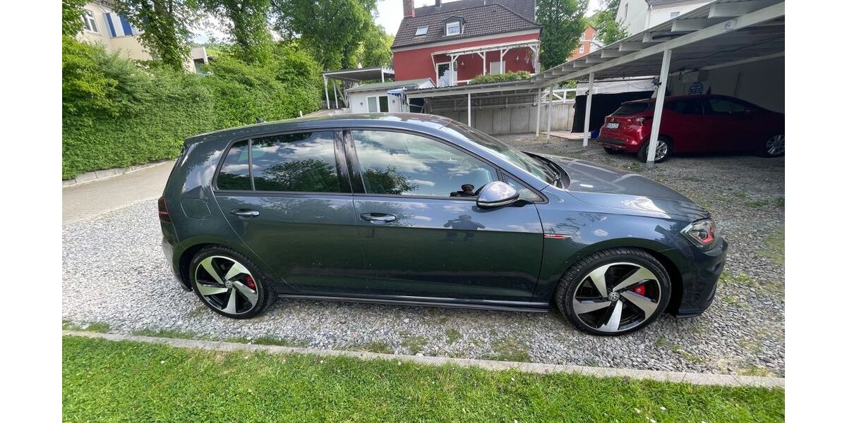 VW Golf 66.000 km 20.700 &euro; Hagen 58135