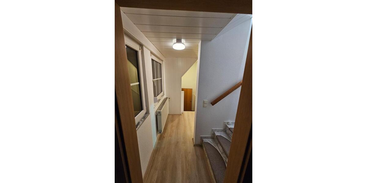 Dachgeschoßwohnung Lünen Alstedde - 4 Zimmer, 80 m&sup2;, 590&euro; | Angebot:26549535