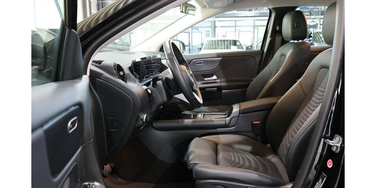 Mercedes-Benz GLA 180 ADVANCED SPORT / LEDER, LED, WIDESCREEN 7.000 km 33.331 &euro; Hamm 59077