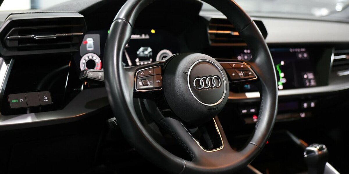 Audi A3 LIMOUSINE 35 TFSI BUSINESS BLACK LED,ACC+LANE 16.000 km 27.777 &euro; Hamm 59077