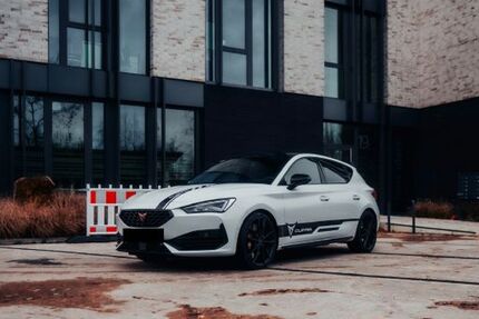 Cupra Leon 49.337 km 29.999 &euro; Ahlen 59229