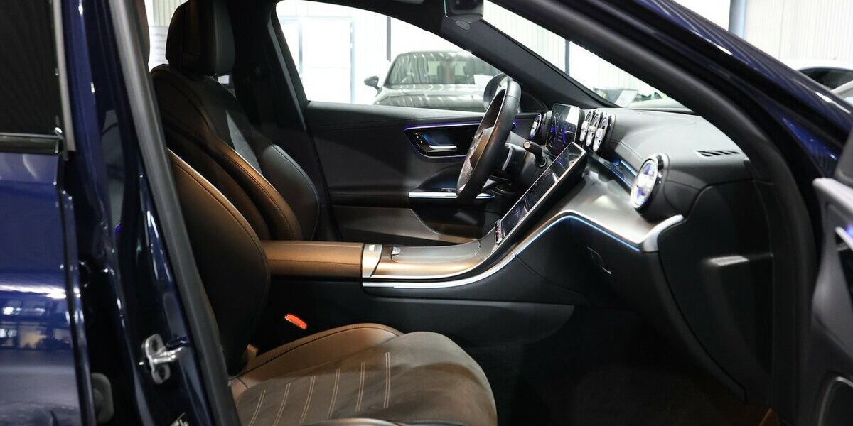 Mercedes-Benz C 220 d T AMG-LINE SPORT NIGHT MATRIX DISTRONIC+ 55.000 km 36.992 &euro; Hamm 59077